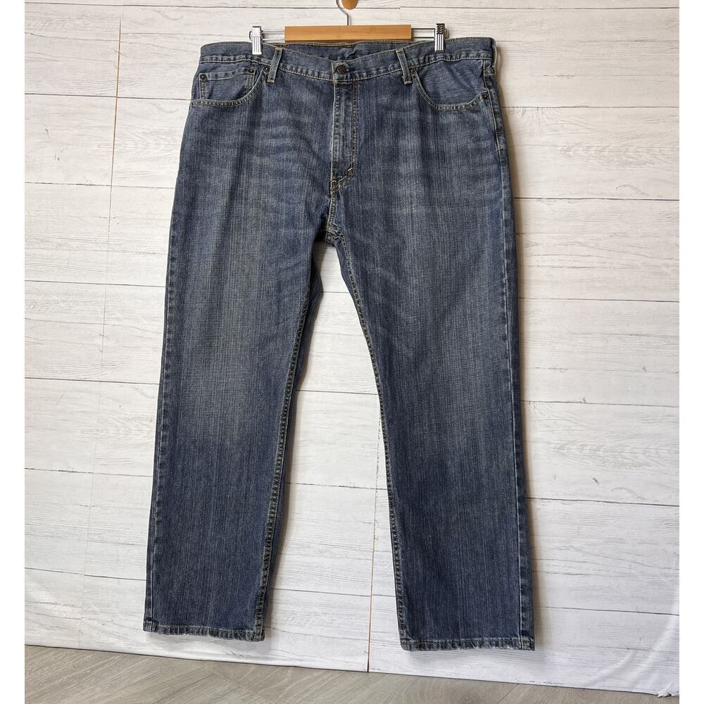 Levis Jeans Mens Size 42 X 30 Relaxed 559 Straight Leg 100% Cotton Denim